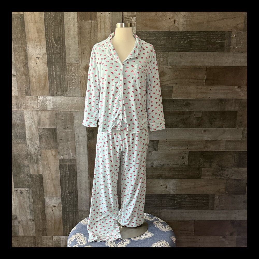 Kate Spade pink kisses pajama set small romantic designer Valentine's Day love